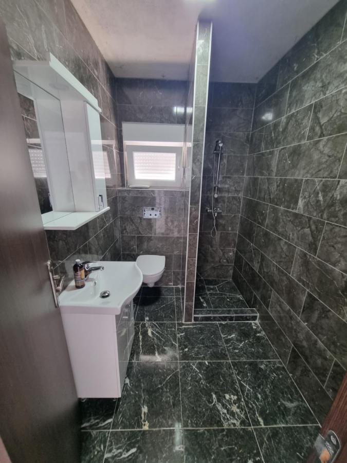 Apartmani Milic Kotor Bagian luar foto