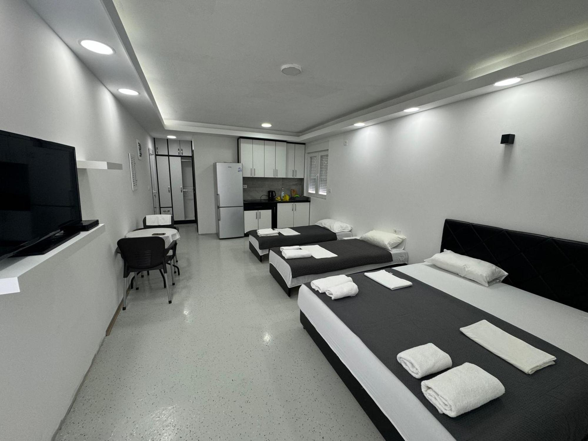Apartmani Milic Kotor Bagian luar foto
