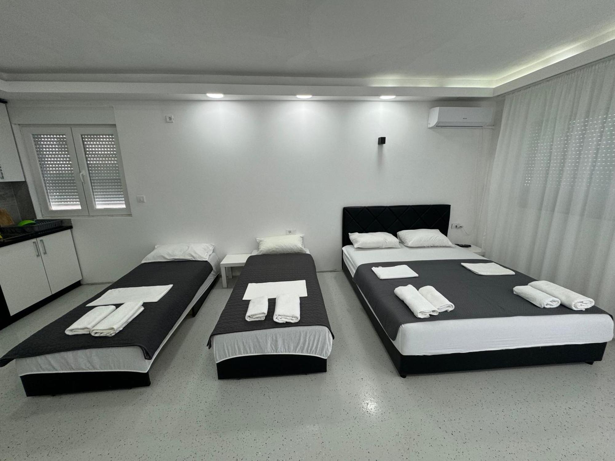 Apartmani Milic Kotor Bagian luar foto